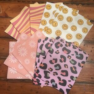 Fun Prints Bright Durable Poly‎ Portfolio Folders Smiley Cheetah Daisy Swirls